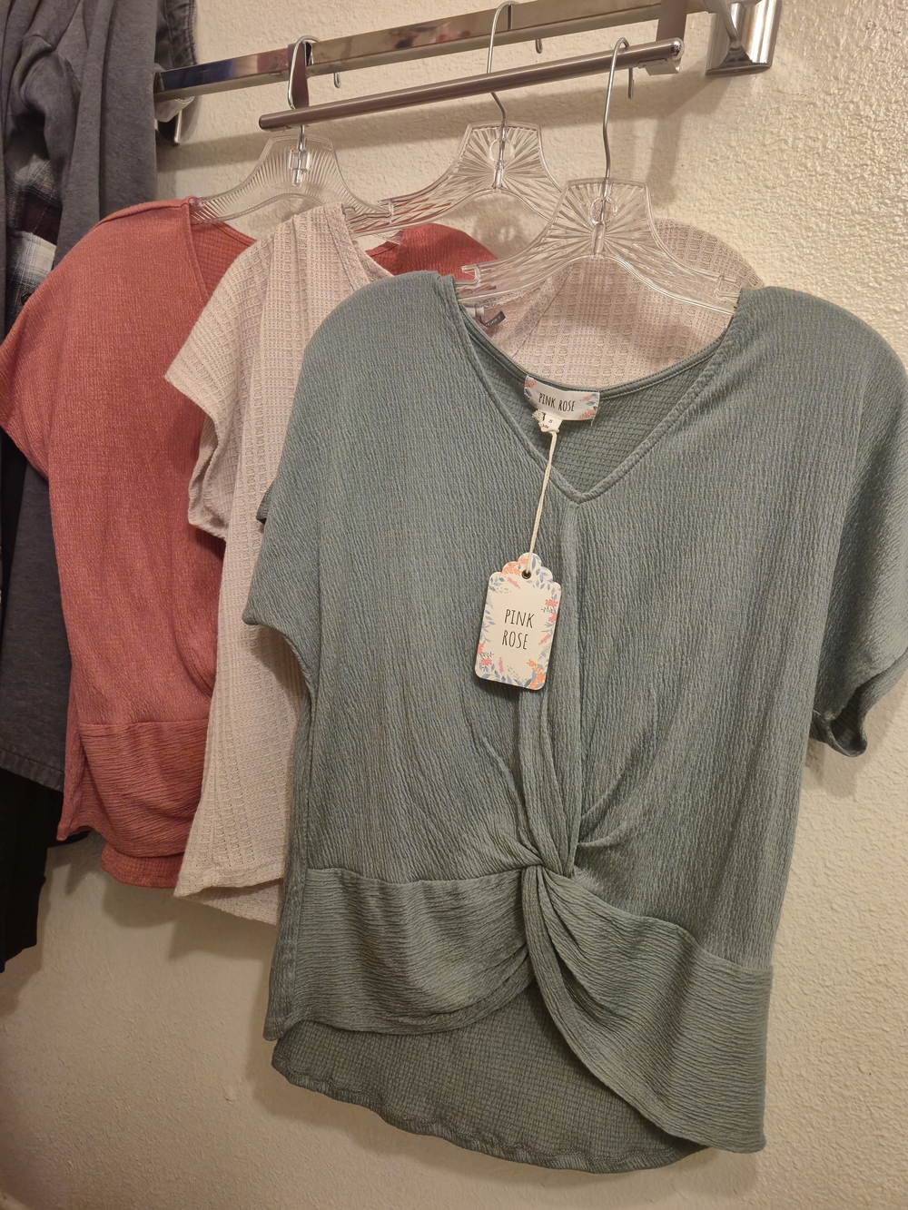 3 Small V Neck Crop Tops Women's Sage Cream & Rust Twist-Front Short Sleeve Nwt